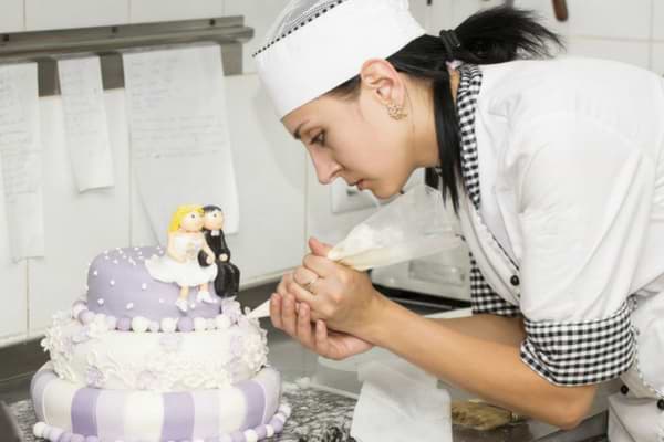 delectable cakes made by professional cake artists